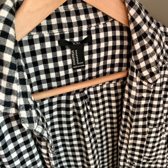 Forever 21 button down gingham flannel - Picture 3 of 3